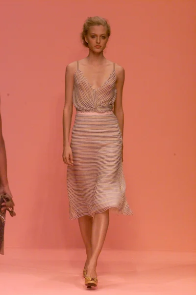 Look 25